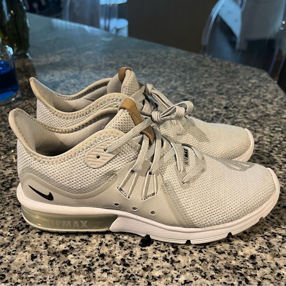Nike Air Max Sequent Sneaker